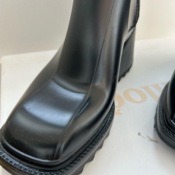 Chloé Betty Sock Heeled Rain Boots - Picture 4 of 7